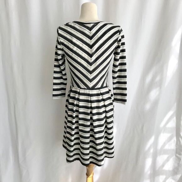 Anthropologie Puella New Chevron skater Dress XS - Picture 8 of 12